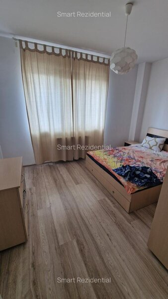 Ultracentral, Universitate,